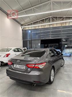 تۆیۆتا کامری